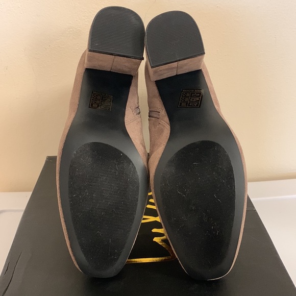 Lulus booties - Picture 5 of 6